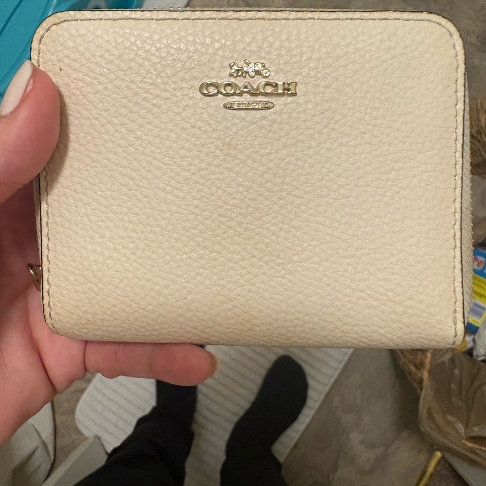 Coach Beige Leather Wallet
